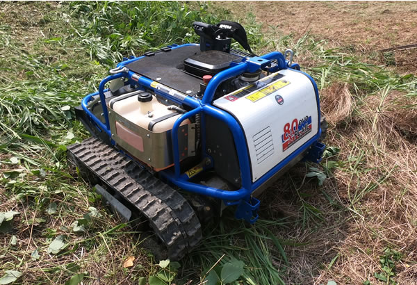 リモコン式草刈ハンマーナイフモア X-FLAIL